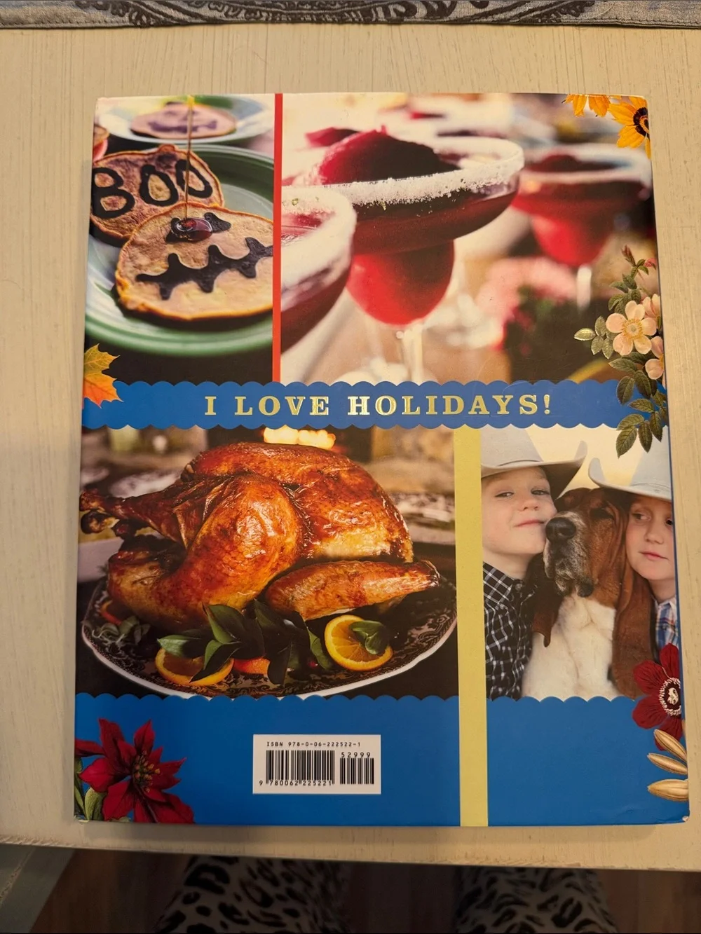 The Pioneer Woman Cooks A Year of Holidays Cookbook